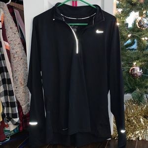 NIKE quarterzip